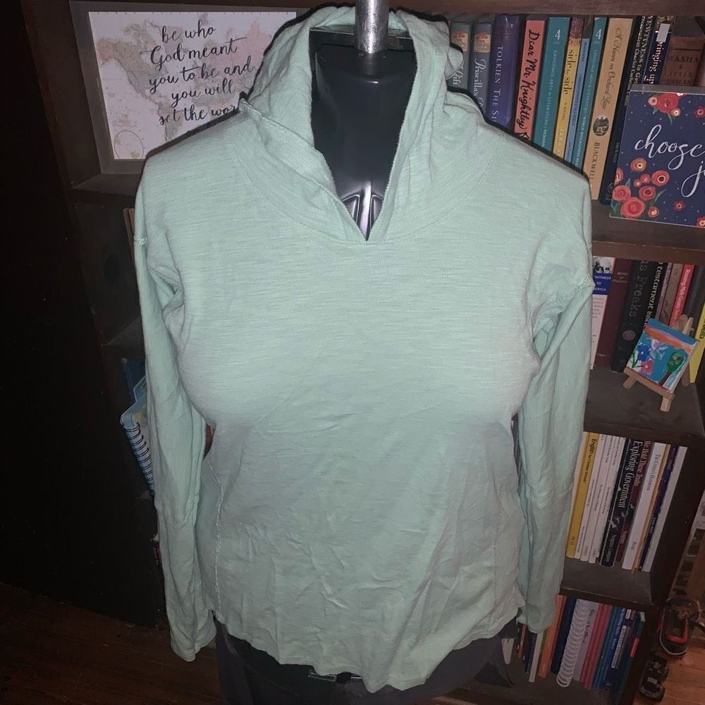 Columbia light green split neck gorpcore hooded M long sleeve top